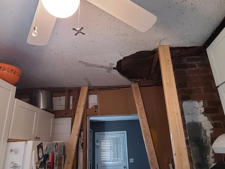 Kitchen overview on first visit